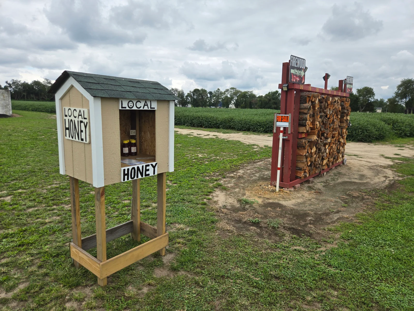 B Squared Farms self-serve honey stand #17 in Sewell & Pitman NJ, photo 3